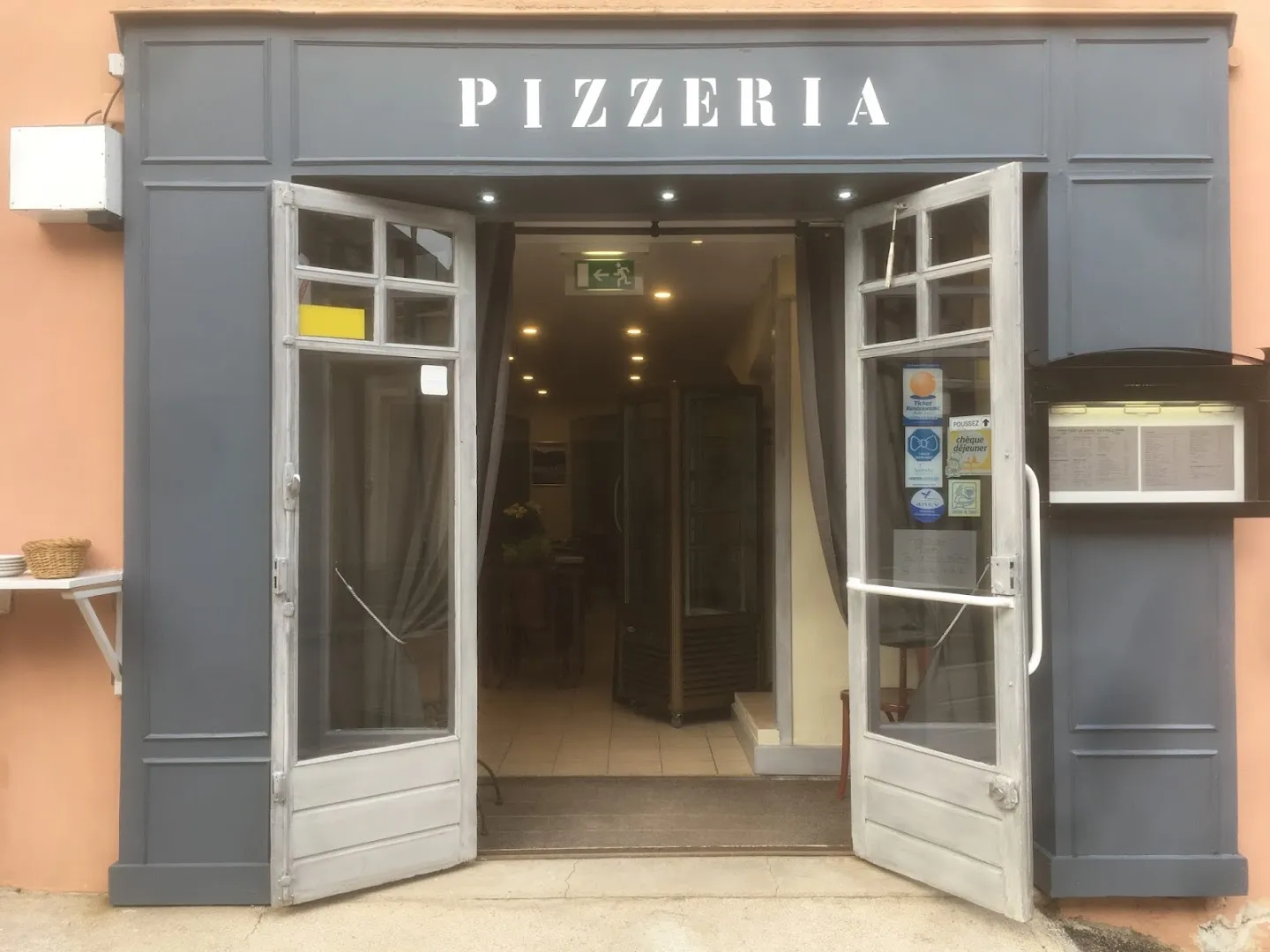 Tout le monde en parle - Restaurant / Pizzeria